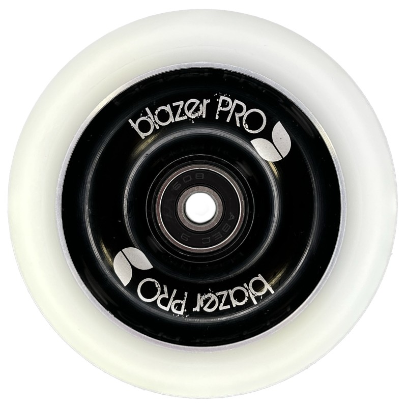 Kolečko BLAZERPRO Aluminium Core 100mm | 88A | BLACK-WHITE